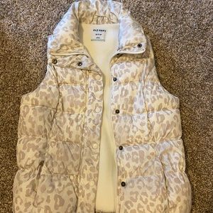 XS Old Navy Cream Animal Print Vest